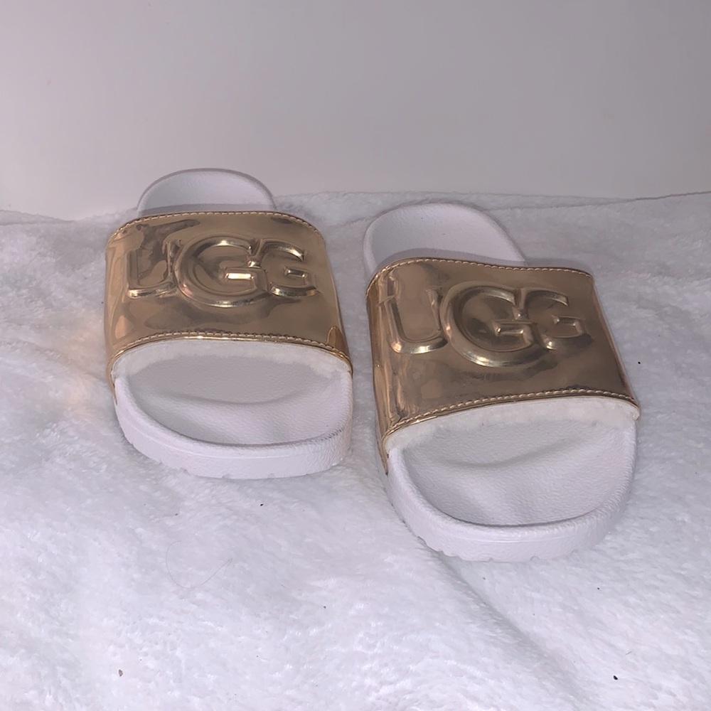 Ugg slides